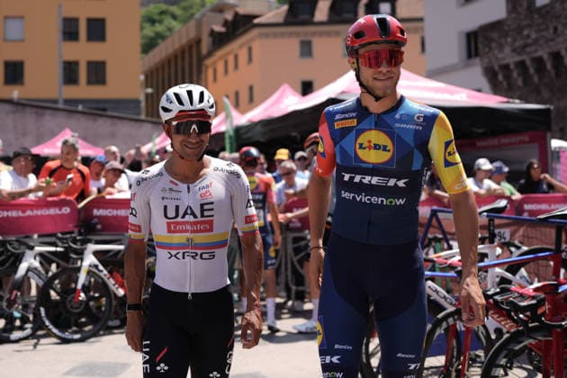 Ecuador™s Manuel Jhonatan Narvaez of UAE Team Emirates XRG, Italy™s Jonathan Milan of Lidl-Trek during Stage 16 of the Giro d™Italia, from Bellinzona to CarÃ¬, Switzerland, Tuesday, May 26, 2026.  Copyright: xMassimoxPaolone LaPressex