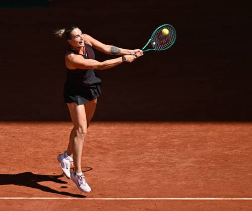 2026 French Open, Roland-Garros - Day 3 PARIS, FRANCE - MAY 26: Aryna Sabalenka in action against Jessica Bouzas Maneiro (not seen) of Spain in the Women s Singles first round match during Day Three of the 2026 French Open at Roland Garros on May 26, 2026 in Paris, France. Mustafa Yalcin Anadolu Paris France. Editorial use only. Please get in touch for any other usage.  Copyright: x2026xAnadoluxMustafaxYalcinx