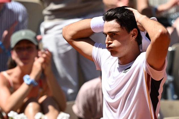2026 French Open (Roland-Garros) - Day 3 PARIS, FRANCE - MAY 26: Adam Walton of Australia celebrates after his victory against Daniil Medvedev on the first-round men s singles match on the third day of the French Open (Roland Garros) in Paris, France, on May 26, 2026. Burak Akbulut Anadolu Paris France. Editorial use only. Please get in touch for any other usage.  Copyright: x2026xAnadoluxBurakxAkbulutx