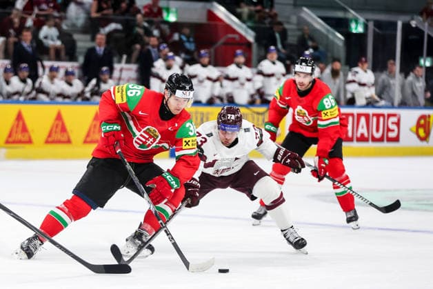 Ice hockey, Eishockey - IIHF WC 2026 ZURICH,SWITZERLAND,26.MAY.26 - ICE HOCKEY - IIHF Ice Hockey World Championship, WM, Weltmeisterschaft 2026, group stage, Hungary vs Latvia. Image shows Csanad Erdely (HUN) and Deniss Smirnovs (LAT).  GEPAxpictures xMaticxKlansek