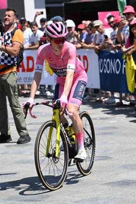 26-05-2026 Giro D italia; Tappa 16 Bellinzona - Cari; 2026, Visma - Lease A Bike; Vingegaard, Jonas; Bellinzona; 