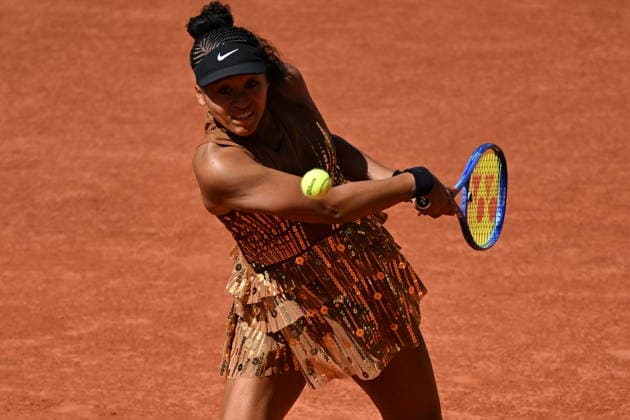 2026 French Open - Day 3 PARIS, FRANCE - MAY 26: Naomi Osaka of Japan in action against Laura Siegemund (not seen) of Germany during the Women s Singles first round match during Day Three of the 2026 French Open at Roland Garros on May 26, 2026 in Paris, France. Burak Akbulut Anadolu Paris France. Editorial use only. Please get in touch for any other usage.  Copyright: x2026xAnadoluxBurakxAkbulutx