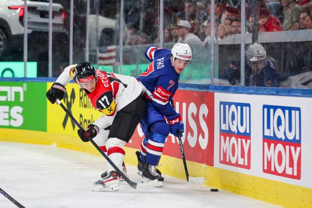 Ice hockey, Eishockey - IIHF WC 2026 ZURICH,SWITZERLAND,26.MAY.26 - ICE HOCKEY - IIHF Ice Hockey World Championship, WM, Weltmeisterschaft 2026, group stage, USA vs Austria. Image shows Ian Schwerzer (AUT) and Ryan Ufko (USA).  GEPAxpictures xMaticxKlansek