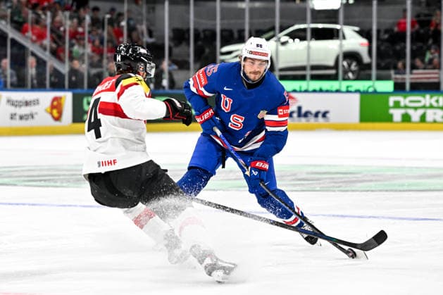 ZURICH, SWITZERLAND MAY 26 Ryan Lindgren of United States takes a shot during the 2026 IIHF Ice Hockey World Championship Switzerland game between USA and Austria at Swiss Life Arena on May 26, 2026 in Zurich, Zurich Zurich Swiss Life Arena Zurich Switzerland Copyright: xJustPictures.ch AndreaxBrancax jp-en-EuSpIm-JP7_ANB_USA_Aut_26052026_6510