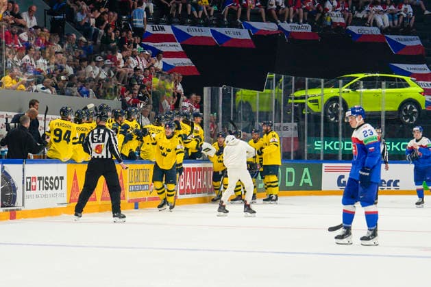 FRIBOURG, SWITZERLAND MAY 26 Ivar Stenberg of Sweden celebrates his goal during the 2026 IIHF Ice Hockey World Championship Switzerland game between Sweden and Slovakia at BCF Arena on May 26, 2026 in Fribourg, Fribourg Fribourg BCF Arena Fribourg Switzerland Copyright: xJustPictures.ch JarixPestelaccix jp-en-EuSpIm-JP6_JAR_Sweden_Slovakia_26May2026_00076
