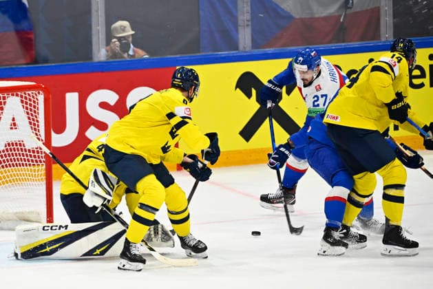 The image is included in the SPORTS PACKAGE. For others PAYABLE IMAGE