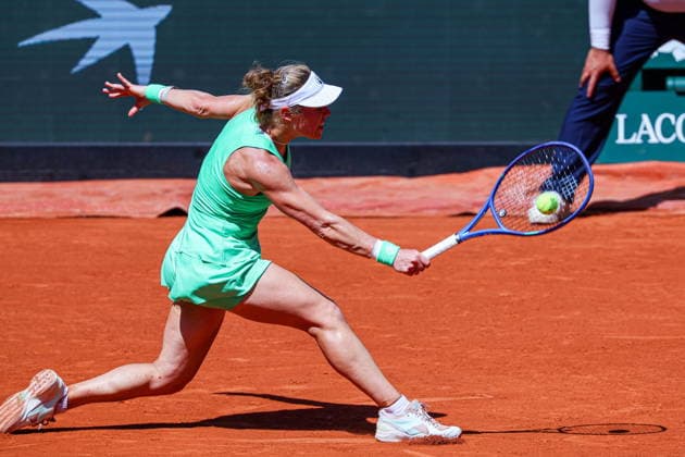 2026.05.26 Paryz Tenis French Open Roland Garros 2026 Laura Siegemund - Naomi Osaka N z Laura Siegemund Foto Pawel Andrachiewicz PressFocus 2026.05.26 Paris Tennis - French Open Roland Garros 2026 Laura Siegemund - Naomi Osaka Laura Siegemund Credit: Pawel Andrachiewicz PressFocus NEWSPIX.PL --- newspix.pl 