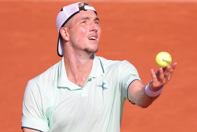 Jan Lennard Struff, GER, during first round of 2026 French Open at Roland Garros, Paris, 26 05 2026