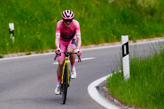Denmark™s Jonas Vingegaard Hansen of Team Visma Lease A Bike during Stage 16 of the Giro d™Italia, from Bellinzona to CarÃ¬, Switzerland, Tuesday, May 26, 2026.  Copyright: xFabioxFerrari LaPressex