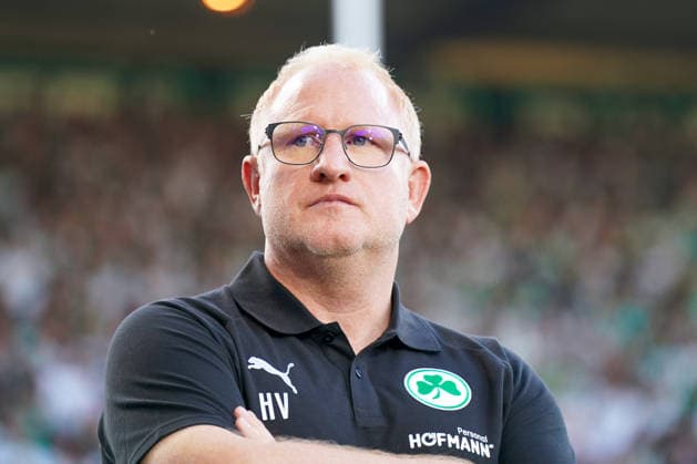 Germany Soccer 2 Bundesliga Relegation 2025 2026 SpVgg Greuther Fürth vs Rot Weiss Essen Sportpark Ronhof I Thomas Sommer Fürth Heiko Vogel Coach, SpVgg Greuther Fürth Copyright: xJOERANxSTEINSIEKx