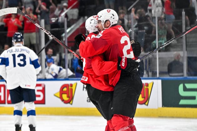 ZURICH, SWITZERLAND MAY 26 Attilio Biasca of Switzerland L and Timo Meier of Switzerland R celebrate a goal during the 2026 IIHF Ice Hockey World Championship Switzerland game between Switzerland and Finland at Swiss Life Arena on May 26, 2026 in Zurich, Zurich Zurich Swiss Life Arena Zurich Switzerland Copyright: xJustPictures.ch AndreaxBrancax jp-en-EuSpIm-JP7_ANB_SuiFin_26052026_7369