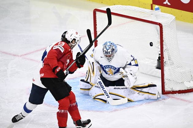 Ice hockey, World Championship, Switzerland - Finland