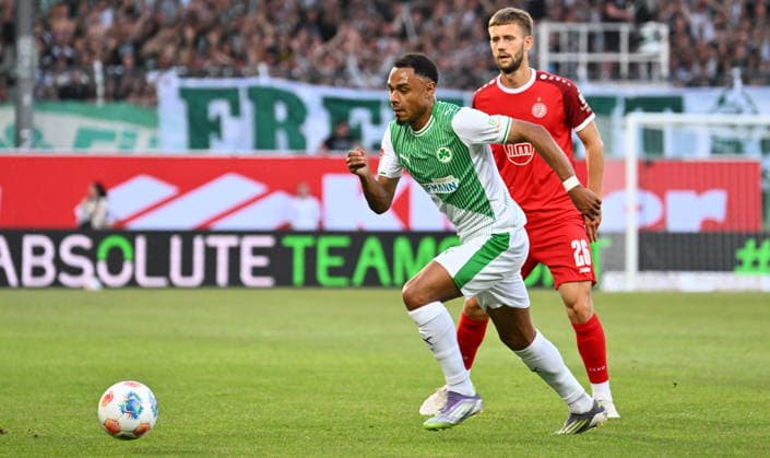 26 05 2026 Soccer season 2025 2026 Relegation 2 Soccer Bundesliga first leg SpVgg Greuther Fürth Kleeblatt Rot Weiss Essen RWE Sportfoto Zink xwoxzix DFL regulations prohibit any use of photographs as image sequences and or quasi video only for editorial use ^Sacha Banse Bansé 6, SpVgg Greuther Fürth Torben Müsel 26, Rot Weiss Essen