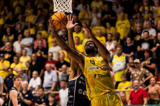 Barmer 2 Basketball Bundesliga ProA Playoffs Semifinal Game 3, Phoenix Hagen Eisbären Bremerhaven 26 05 2026 Lucas N Guessan Phoenix Hagen, 19 in the throw BARMER 2 Basketball Bundesliga ProA Playoffs Semifinal Game 3, Phoenix Hagen Eisbären Bremerhaven Hagen, Ischelandhalle on 26 05 2026 Copyright: xBEAUTIFULxSPORTS Wunderlx