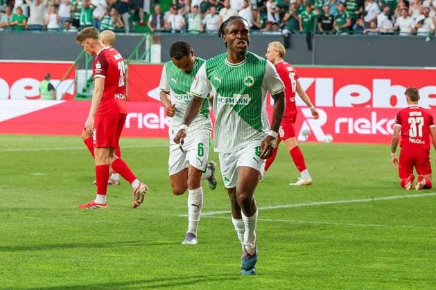 Noel Futkeu 9 Spvgg Greuther Fuerth cheers after scoring the 1-0 goal, Dejection among the players of RWE, SpVgg Greuther Fuerth vs Rot Weiss Essen, Football, Men, Relegation, 2 Bundesliga, DFL, Season 2025 2026, Return match, 26 05 2026 DFB regulations prohibit any use of photographs as image sequences and or quasi video Fuerth Bayern Germany Copyright: xkolbert-press MartinxAgüerax
