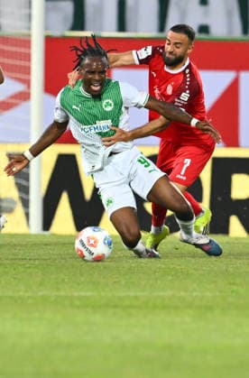 26 05 2026 Soccer season 2025 2026 Relegation 2 Soccer Bundesliga first leg SpVgg Greuther Fürth Kleeblatt Rot Weiss Essen RWE Sportfoto Zink xwoxzix DFL regulations prohibit any use of photographs as image sequences and or quasi video only for editorial use Noel Futkeu 9, SpVgg Greuther Fürth Ramien Safi 7, Rot Weiss Essen