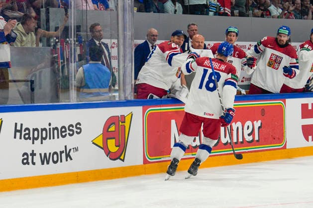 FRIBOURG, SWITZERLAND MAY 26 Dominik Kubalik of Czechia celebrates his goal during the 2026 IIHF Ice Hockey World Championship Switzerland game between Czechia and Canada at BCF Arena on May 26, 2026 in Fribourg, Fribourg Fribourg BCF Arena Fribourg Switzerland Copyright: xJustPictures.ch JarixPestelaccix jp-en-EuSpIm-JP6_JAR_Czechia_Canada_26May2026_00058