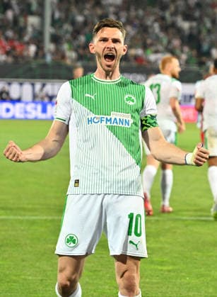 26 05 2026 Soccer season 2025 2026 Relegation 2 Soccer Bundesliga first leg SpVgg Greuther Fürth Kleeblatt Rot Weiss Essen RWE Sportfoto Zink xwoxzix DFL regulations prohibit any use of photographs as image sequences and or quasi video only for editorial use Torjubel Jubel nach Treffer Torschuß zum 2 0 durch Branimir Hrgota 10, SpVgg Greuther Fürth