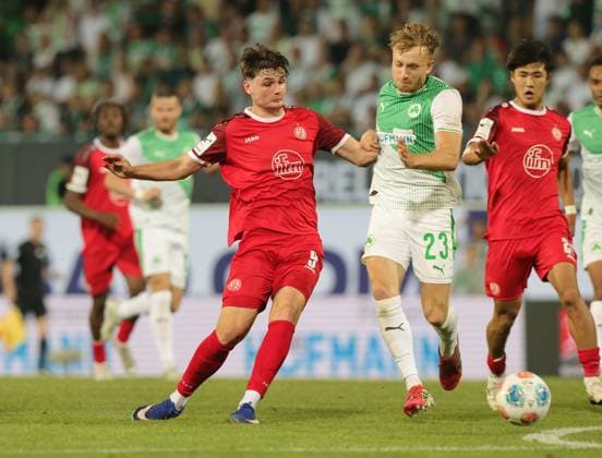 26 05 2026 Soccer season 2025 2026 Relegation 2 Soccer Bundesliga second leg SpVgg Greuther Fürth Kleeblatt Rot Weiss Essen RWE Sportfoto Zink DaMa xdaxmax DFL regulations prohibit any use of photographs as image sequences and or quasi video only for editorial use Jaka Cuber Potocnik 9, Rot Weiss Essen Jannik Dehm 23, SpVgg Greuther Fürth