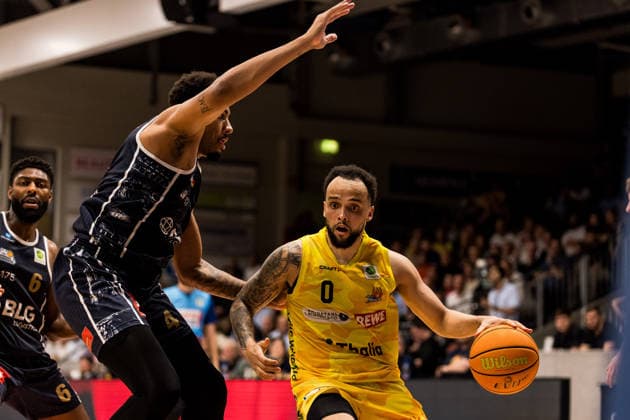 Barmer 2 Basketball Bundesliga ProA Playoffs Semifinal Game 3, Phoenix Hagen Eisbären Bremerhaven 26 05 2026 Jordan Samare Eisbären Bremerhaven, 4 , Marcus Graves Phoenix Hagen, 0 on the ball BARMER 2 Basketball Bundesliga ProA Playoffs Semifinal Game 3, Phoenix Hagen Eisbären Bremerhaven Hagen, Ischelandhalle on 26 05 2026 Copyright: xBEAUTIFULxSPORTS Wunderlx
