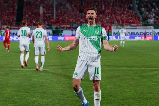 Branimir Hrgota 10 Spvgg Greuther Fuerth cheers exuberantly after his goal for 2 0, Emotion, Joy, SpVgg Greuther Fuerth vs Rot Weiss Essen, Football, Men, Relegation, 2 Bundesliga, DFL, Season 2025 2026, Second leg, 26 05 2026 DFB regulations prohibit any use of photographs as image sequences and or quasi video Fuerth Bayern Germany Copyright: xkolbert-press MartinxAgüerax