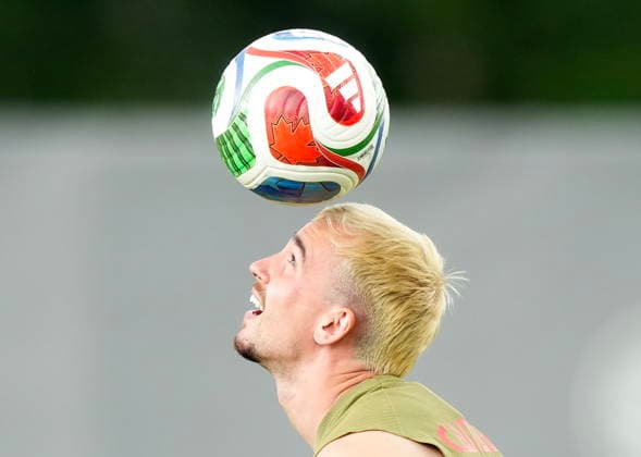 May 26, 2026, Charlotte, Nc, UNITED STATES: Liam Millar heads the ball during Team Canada World Cup roster selection camp in Charlotte, N.C., on Tuesday, May 26, 2026. Canada News - May 26, 2026  - ZUMAc35_ 20260526_zaf_c35_069 Copyright: xNathanxDenettex