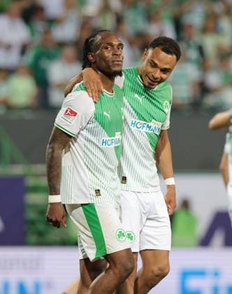 26 05 2026 Soccer season 2025 2026 Relegation 2 Soccer Bundesliga second leg SpVgg Greuther Fürth Kleeblatt Rot Weiss Essen RWE Sportfoto Zink DaMa xdaxmax DFL regulations prohibit any use of photographs as image sequences and or quasi video only for editorial use Freude Jubel nach Spielende Noel Futkeu 9, SpVgg Greuther Fürth Sacha Banse Bansé 6, SpVgg Greuther Fürth