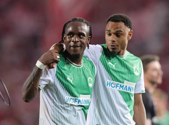 26 05 2026 Soccer season 2025 2026 Relegation 2 Soccer Bundesliga second leg SpVgg Greuther Fürth Kleeblatt Rot Weiss Essen RWE Sportfoto Zink DaMa xdaxmax DFL regulations prohibit any use of photographs as image sequences and or quasi video only for editorial use Freude Jubel nach Spielende Noel Futkeu 9, SpVgg Greuther Fürth Sacha Banse Bansé 6, SpVgg Greuther Fürth