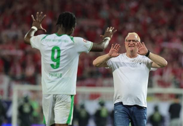 26 05 2026 Soccer season 2025 2026 Relegation 2 Soccer Bundesliga second leg SpVgg Greuther Fürth Kleeblatt Rot Weiss Essen RWE Sportfoto Zink DaMa xdaxmax DFL regulations prohibit any use of photographs as image sequences and or quasi video only for editorial use Freude Jubel nach Spielende Noel Futkeu 9, SpVgg Greuther Fürth Heiko Vogel Trainer SpVgg Greuther Fürth