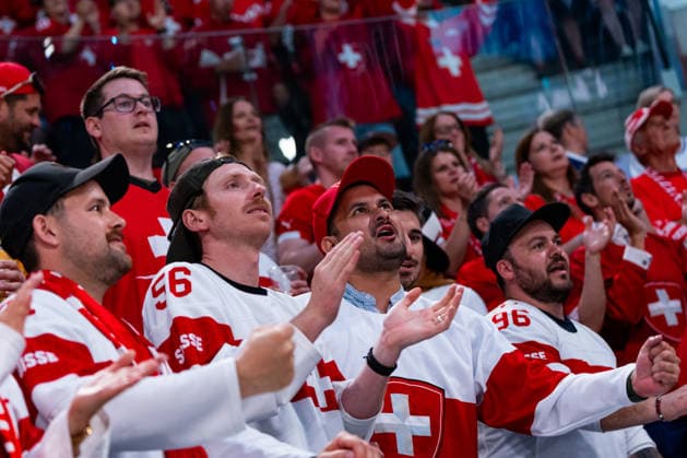 ZURICH, SWITZERLAND - MAY 26: Fans cheering during the Preliminary Round - Group A Match 55 between Switzerland and Finland at the IIHF Ice hockey, Eishockey World Championship, WM, Weltmeisterschaft 2026, Swiss Life Arena on May 26, 2026 in Zurich, Switzerland. Zurich Switzerland Copyright: xTimoxSteinx