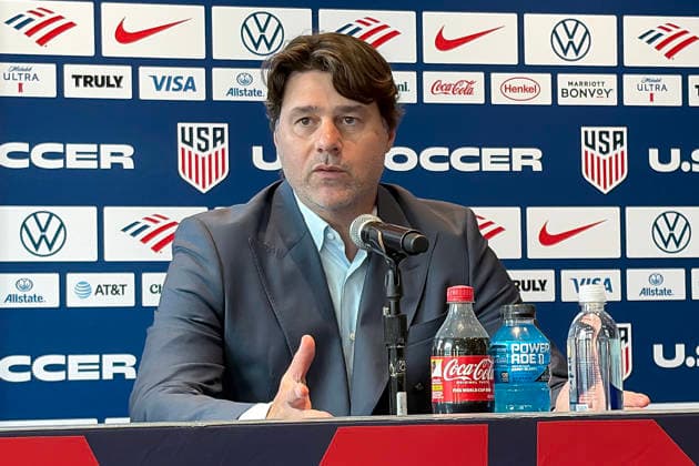 The coach of the U.S. men s national soccer team, Argentine Mauricio Pochettino, speaks during a press conference, PK, Pressekonferenz in New York, USA, 26 May 2026. AC Milan forward Christian Pulisic and Juventus midfielder Weston McKennie lead the roster for the U.S. team, coached by Argentine Mauricio Pochettino, which will compete in the 2026 World Cup as a co-host alongside Mexico and Canada from June 11 to July 19. Pulisic and McKennie top Pochettino s roster for co-hosts the United States !ACHTUNG: NUR REDAKTIONELLE NUTZUNG!  Copyright: xJanxTéllezx USA1139 20260526-55020411026_1