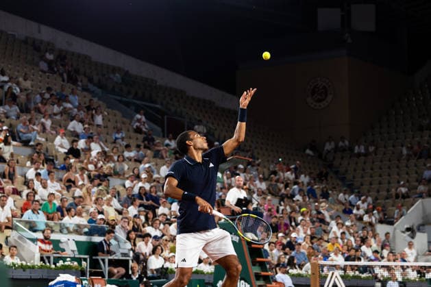 PARIS, FRANCE - MAY 26: Felix Auger-Aliassime of Canada is seen in action in his first round match against Daniel Altmaier of Germany during Day Three of the 2026 French Open at Roland Garros on May 26, 2026 in Paris, France. (Photo by Pauline FIGUET SPP)  Copyright: xPaulinexFIGUETx xSPPx Sportspressphoto_SPR155047