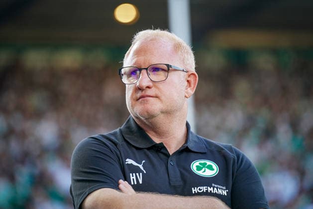 Germany Soccer 2 Bundesliga Relegation 2025 2026 SpVgg Greuther Fürth vs Rot Weiss Essen Sportpark Ronhof I Thomas Sommer Fürth Heiko Vogel Coach, SpVgg Greuther Fürth Facial expression, facial expression, emotion Copyright: xJOERANxSTEINSIEKx