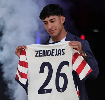 May 26, 2026, New York, New York, USA: Tuesday, May 26, 2026; New York, New York, USA; United States forward Alejandro Zendejas (26) gets introduced to the crowd at Pier 17. New York USA - ZUMAs325 20260526_zsp_s325_124 Copyright: xJessxStilesx