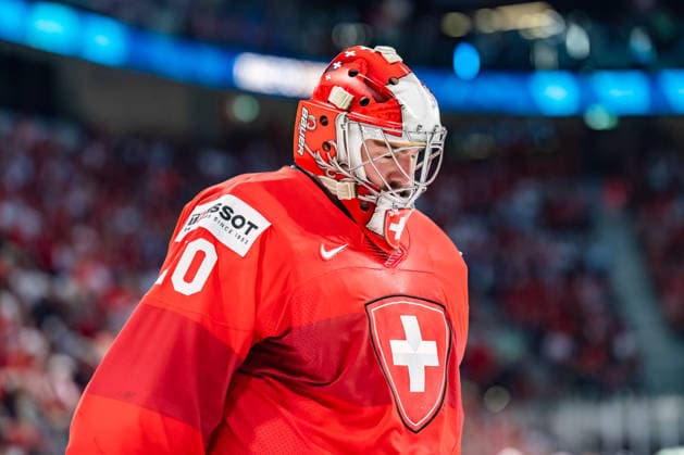 xxkeikkaxx 20260526 Swiss Life Arena, Zurich, Switzerland. IIHF Ice hockey, Eishockey World Championships match Switzerland vs Finland Reto Berra (20) of Team Switzerland Photo by Pasi Suokko All Over Press  1.06232441