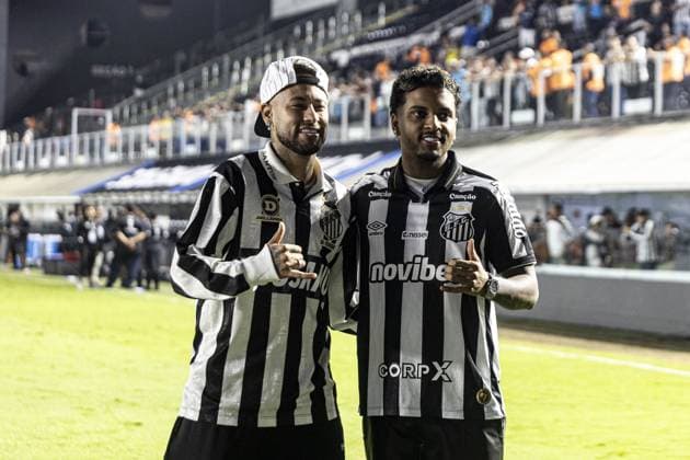 RECORD DATE NOT STATED Match between Santos and Deportivo Cuenca for the South American CONMEBOL. Santos (SP), 05 26 2026 - CONMEBOL Sudamericana Santos vs Deportivo Cuenca - Neymar, Santos player, and Rodrygo, Real Madrid player, during the match between Santos and Deportivo Cuenca, valid for Group Stage 6 of the CONMEBOL Sudamericana, held at Vila Belmiro, in the city of Santos on the evening of Tuesday, May 26, 2026.(Foto: Pedro Paulo Diaz Thenews2 imago images) SPO  Copyright: xPedroxPauloxDiazx