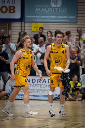 Lucas Mayer Bozic Estriche Knights Kirchheim, 08 Gian Bahattin Aydinoglu Bozic Estriche Knights Kirchheim, 04 GER, Bozic Estriche Knights Kirchheim vs Giessen 46ers, BARMER 2 Basketball Bundesliga, Playoffs Semifinal Game 3, Season 2025 2026, 26 05 2026 GER, Bozic Estriche Knights Kirchheim vs Giessen 46ers, BARMER 2 Basketball Bundesliga, Playoffs Semifinal Game 3, Season 2025 2026, 26 05 2026 Goeppingen Copyright: xEibner-Pressefoto NinaxSanderx EP_NSR