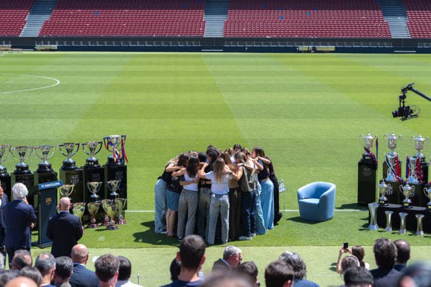 Alexia Putellas leaves FC Barcelona, Barca in Barcelona, Spain. FC Barcelona woman player Alexia Putellas during her FC Barcelona farewell ceremony in Auditori 1899, Barcelona, Spain, on May 27, 2026. (11) Alexia Putellas with her teammates. Barcelona Auditori 1899 Barcelona Spain