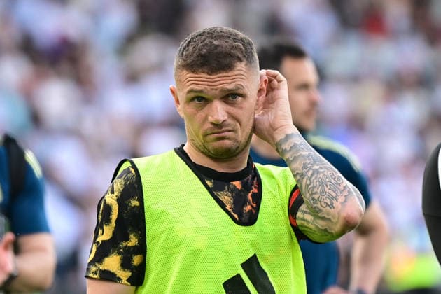 Football, Kieran Trippier moves from Newcastle to relegated Wolverhampton Wanderers in League 2, archive pictures
