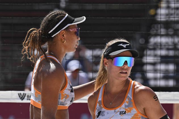 From left Xolani Hodel and Hailey Harward of USA during the match against Katerina Pavelkova and Anna Pavelkova of Czech Republic at the Pro Tour, Beach volleyball, Beachvolleyball tournament of Elite category, Ostrava, Czech Republic, May 27, 2026. (CTKxPhoto JaroslavxOzana) CTKPhotoP2026052704921  CTKPhotoP2026052704921