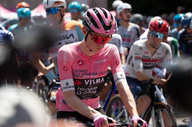 CYCLING - Giro d Italia - Stage 17 - Cassano d Adda - Andalo Photo by IPA ABACAPRESS.COM85108581 - Jonas Vingegaard, TEAM VISMA LEASE A BIKE during the 17th stage of Giro d Italia 2026 starting in Cassano d Adda(Milano), Italy, on may 27, 2026 Andalo Italy  Copyright: xIPAxSport ABACAx