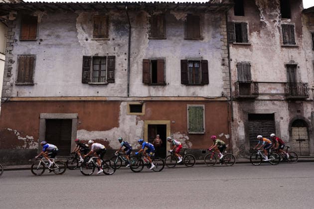 The race during Stage 17 of the Giro d™Italia, from Cassano d™Adda to Andalo, Italy, Wednesday, May 27, 2026.  Copyright: xFabioxFerrari LaPressex