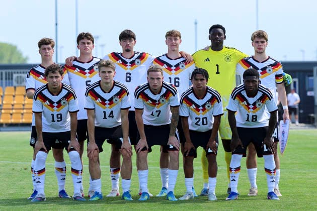 Otto Stange Germany , Ben Nink Germany , Mirza Catovic Germany , Niklas Swider Germany , Torhueter Enis Kamga Germany , Mick Schmetgens Germany , Taycan Etcibasi Germany , Jan Buerger Germany , Mika Wallentowitz Germany , Tiago Poller Germany and Emmanuel Chigozie Owen Germany line up for the team photo, UEFA Under 19 friendly, Slovakia v Germany, MOL Academy on 27 May 2026 in Dunajska Streda, Slovakia Photo by Marco Steinbrenner DeFodi Images Otto Stange Germany , Ben Nink Germany , Mirza Catovic Germany , Niklas Swider Germany , Torhueter Enis Kamga Germany , Mick Schmetgens Germany , Taycan Etcibasi Germany , Jan Buerger Germany , Mika Wallentowitz Germany , Tiago Poller Germany and Emmanuel Chigozie Owen Germany pose for a team photo, UEFA Under 19 friendly, Slovakia v Germany, MOL Academy, May 27, 2026 in Dunajska Streda, Slovakia Photo by Marco Steinbrenner DeFodi Images