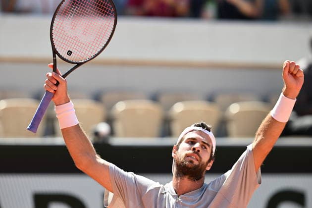 2026 French Open (Roland-Garros) - Day 4 PARIS, FRANCE - MAY 27: Karen Khachanov celebrates his victory after defeating Argentina s Marco Trungelliti in their men s singles match on day four of the French Open (Roland Garros) on Court Suzanne-Lenglen in Paris, France, on May 27, 2026. Burak Akbulut Anadolu Paris France. Editorial use only. Please get in touch for any other usage.  Copyright: x2026xAnadoluxBurakxAkbulutx