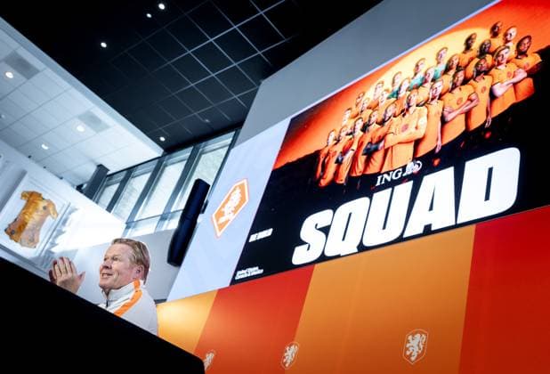 ZEIST - National coach Ronald Koeman during a press conference, PK, Pressekonferenz in which he provides an explanation of the World Cup squad. KOEN VAN WEEL ANP xVIxANPxSportx xxANPxIVx 559444735 originalFilename: 559444735.jpg