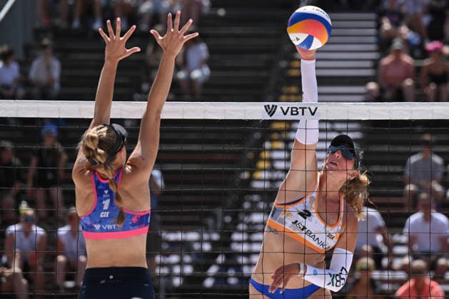 L-R Czech Kylie Neuschaeferova, Kylie Kuyavova-De Berg (DeBerg) of USA in action during the match Betsi Flint, Kylie Kuyav-De Berg (DeBerg) of USA and Kylie Neuschaeferova, Martina Maixnerova of Czech Republic at the Pro Tour, Beach volleyball, Beachvolleyball tournament of Elite category, Ostrava, Czech Republic, May 27, 2026. (CTKxPhoto JaroslavxOzana) CTKPhotoP2026052705962  CTKPhotoP2026052705962