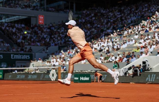 Serbian Novak Djokovic pictured in action during at the Roland Garros French Open tennis tournament, in Paris, France, Wednesday 27 May 2026. This year s tournament takes place from 18 May to 07 June. VIRGINIExLEFOUR  x175172832x