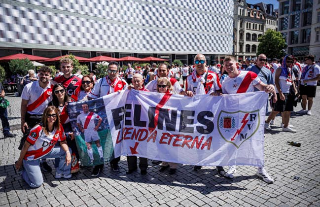 Crystal Palace vs Rayo Vallecano - UEFA Conference League - 27 05 2026 Supporters of Rayo Vallecano during the UEFA Conference League Final match between Crystal Palace and Rayo Vallecano at Red Bull Arena Stadium on May 27, 2026 in Leipzig, Germany. Leipzig Germany Copyright: xPabloxGarciaxSacristan PGSxPhotoxAgencyx