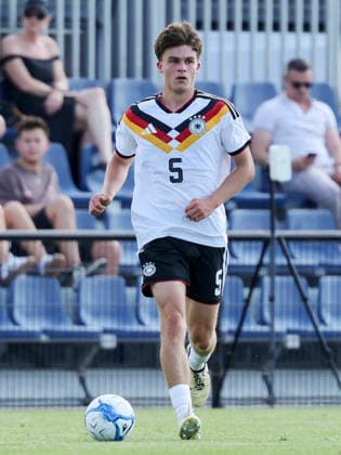 Ben Nink Germany controls the ball, UEFA Under 19 friendly, Slovakia v Germany, MOL Academy on 27 May 2026 in Dunajska Streda, Slovakia Photo by Marco Steinbrenner DeFodi Images Ben Nink Germany controls the ball, UEFA Under 19 friendly, Slovakia v Germany, MOL Academy, May 27, 2026 in Dunajska Streda, Slovakia Photo by Marco Steinbrenner DeFodi Images