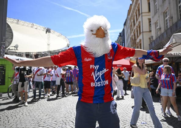 Ahead of Crystal Palace v Rayo Vallecano - UEFA Conference League Final LEIPZIG, GERMANY - MAY 27: Supporters of England s Crystal Palace and Spain s Rayo Vallecano gather in the fan zone set up at Marktplatz ahead of the UEFA Conference League final in Leipzig, Germany, on May 27, 2026. Halil Sagirkaya Anadolu Leipzig Germany. Editorial use only. Please get in touch for any other usage.  Copyright: x2026xAnadoluxHalilxSagirkayax